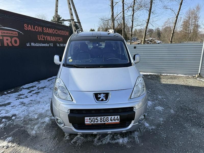 Używany Peugeot Partner 93 KM (68 kW) 2011 Srebrny (metalik) Minivan