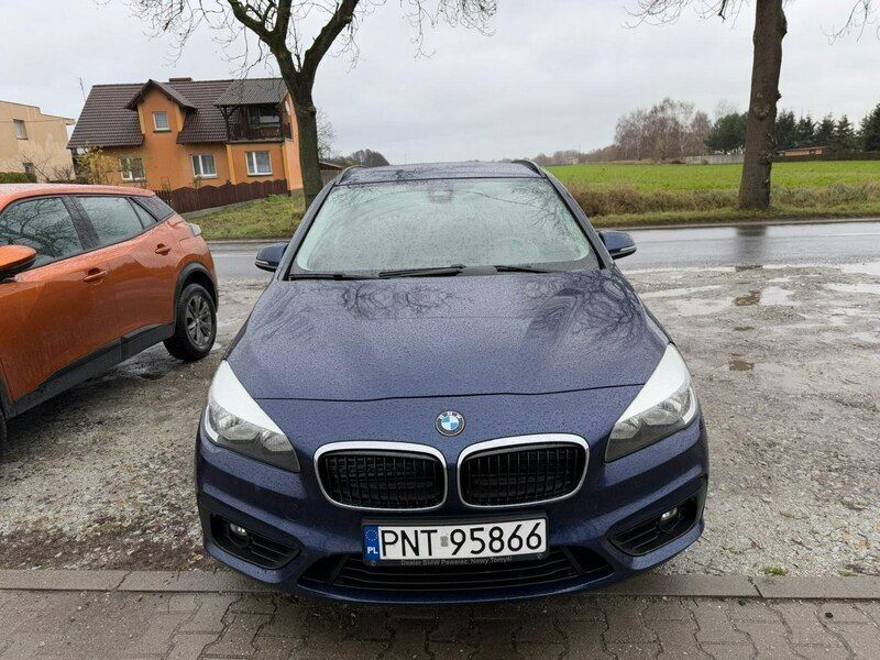 Używany BMW 225 190 KM (139 kW) 2016 Niebieski (metalik) Hatchback