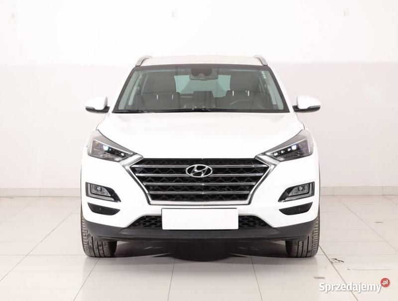 Biały Używany 2018 Hyundai Tucson SUV | 75 999 zł (Uczciwa cena) - Obraz 1/4