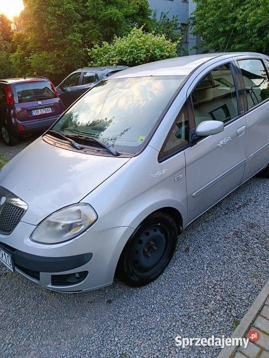 Używany 2006 Lancia Musa Minivan | 3900 zł - Obraz 1/4