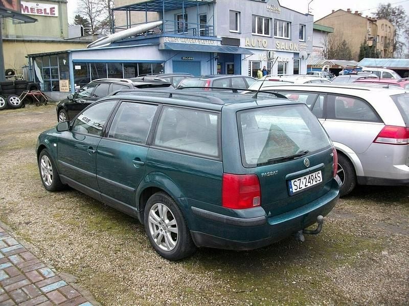 Używany VW Passat 1999 Zielony Kombi
