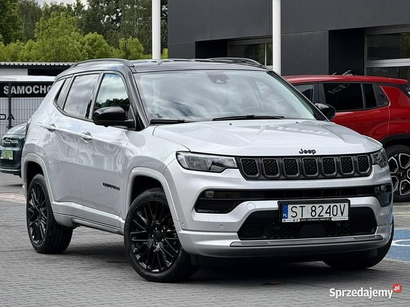 Szary Używany 2023 Jeep Compass SUV | 134 900 zł (Uczciwa cena) - Obraz 1/4