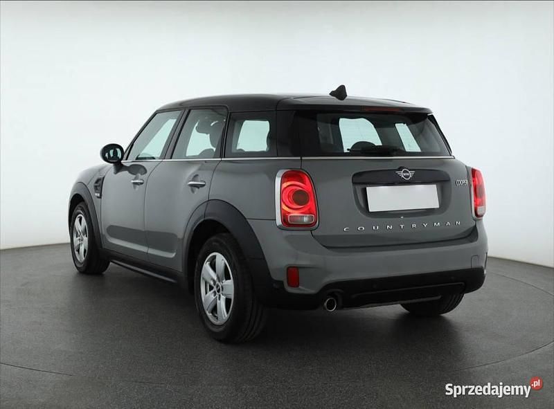 Używany Mini Cooper Countryman 136 KM (100 kW) 2019 Szary SUV