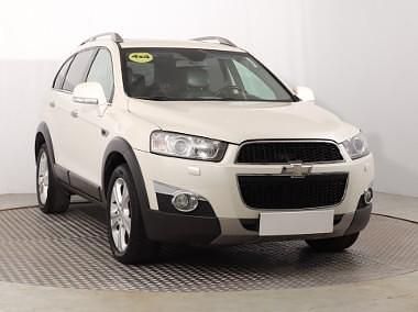 Biały Używany 2011 Chevrolet Captiva SUV | 33 999 zł (Dobra cena) - Obraz 1/4