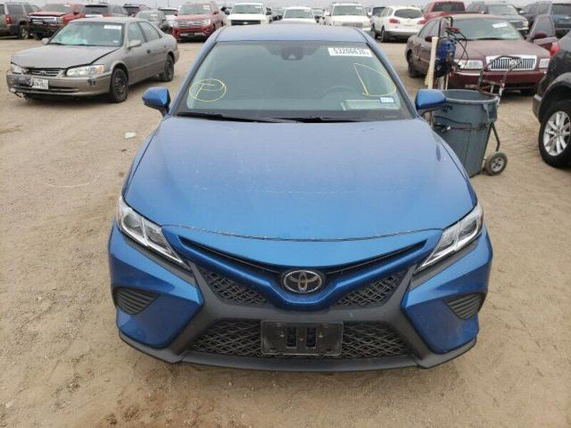 Używany Toyota Camry 203 KM (149 kW) 2019 Niebieski Sedan/Limuzyna