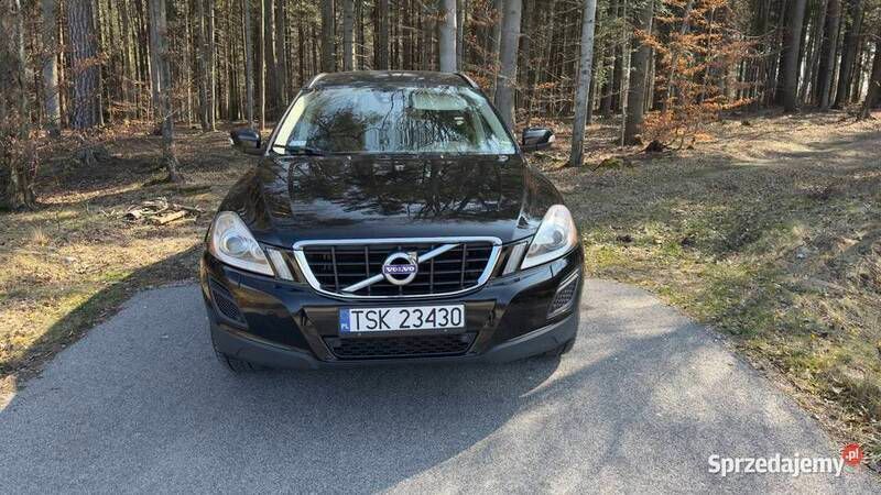 Czarny Używany 2012 Volvo XC60 SUV | 44 000 zł (Uczciwa cena) - Obraz 1/4