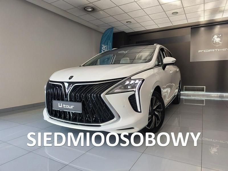 Biały (metalik) Używany 2024 Forthing Yacht/4 U-Tour Minivan | 149 900 zł - Obraz 1/4