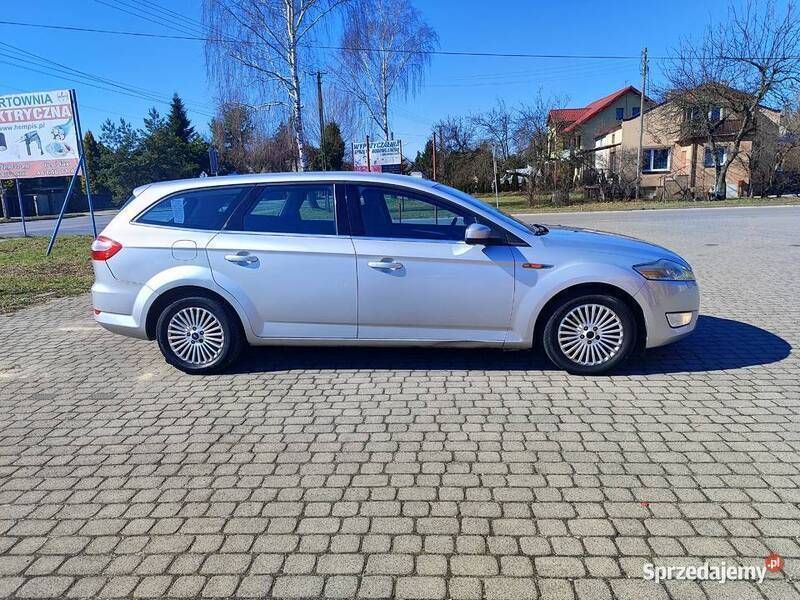 Używany Ford Mondeo Ghia 2010