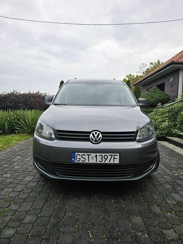 Używany VW Caddy 102 KM (75 kW) 2012 Szary (metalik) Minivan