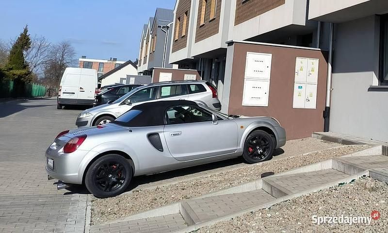 Srebrny Używany 2000 Toyota MR2 Kabriolet | 50 000 zł - Obraz 1/4