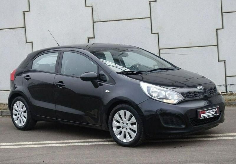 Używany Kia Rio 110 KM (80 kW) 2011 Inny kolor Hatchback
