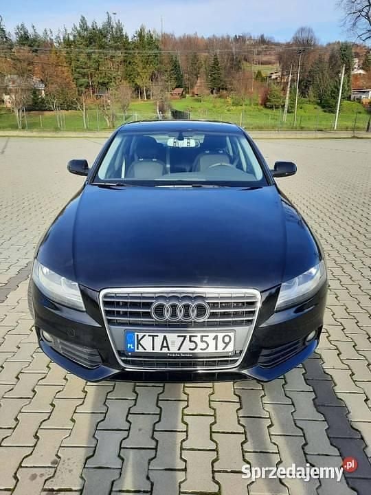 Używany Audi A4 2012 Czarny Sedan/Limuzyna
