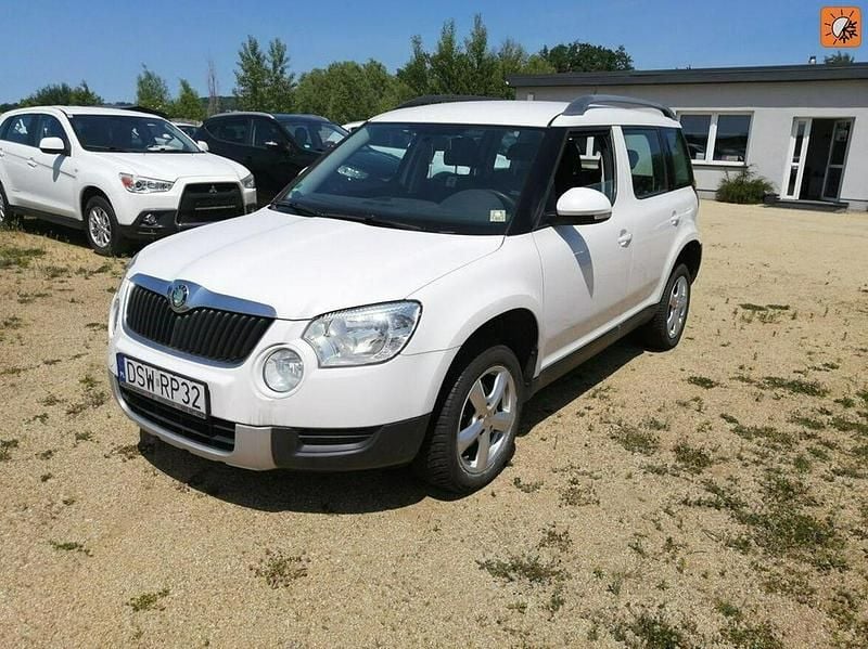 Biały Używany 2012 Skoda Yeti SUV | 26 900 zł (Uczciwa cena) - Obraz 1/4