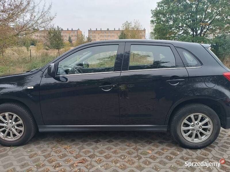 Używany Mitsubishi ASX 150 KM (110 kW) 2013 Czarny SUV