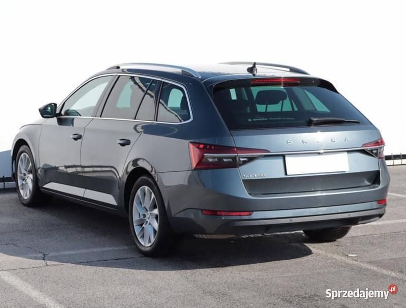 Używany Skoda Superb 2020 Szary Kombi