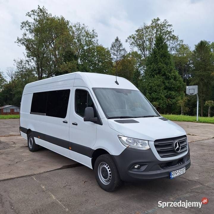 Biały Używany 2024 Mercedes Sprinter Van | 190 000 zł - Obraz 1/4