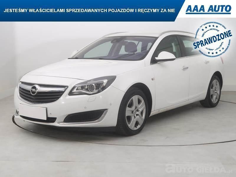 Używany Opel Insignia 170 KM (125 kW) 2016 Biały