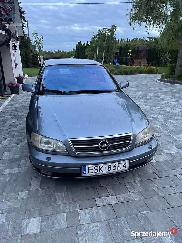 Używany 2001 Opel Omega | 5500 zł - Obraz 1/4