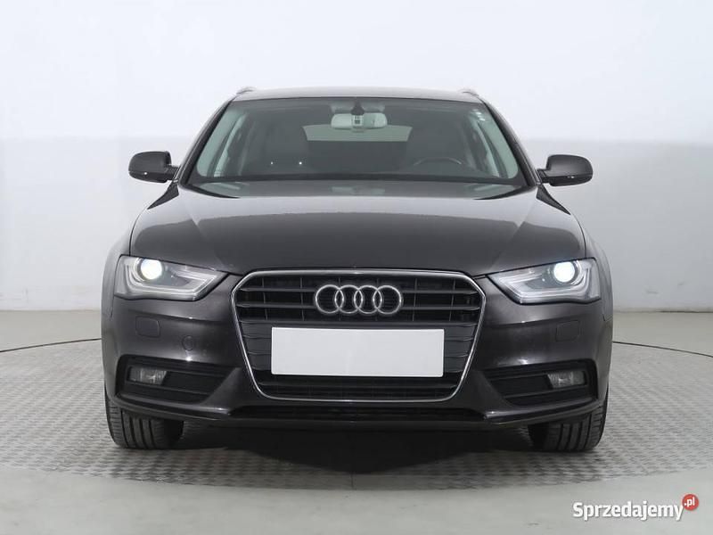 Szary Używany 2015 Audi A4 Kombi | 40 999 zł (Super Cena) - Obraz 1/4
