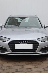 Używany Audi A4 163 KM (119 kW) 2020 Srebrny Kombi