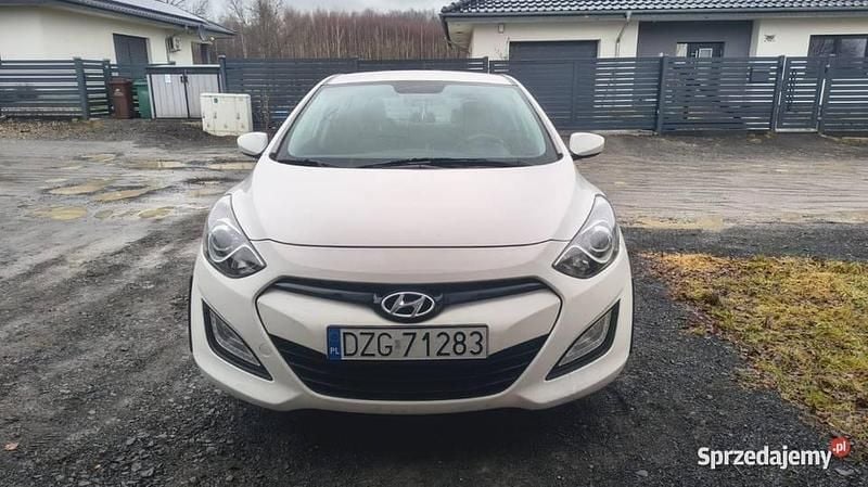 Używany Hyundai i30 2012 Biały Hatchback