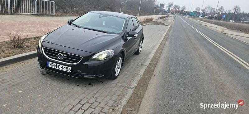 Używany Volvo V40 2014 Czarny Kombi
