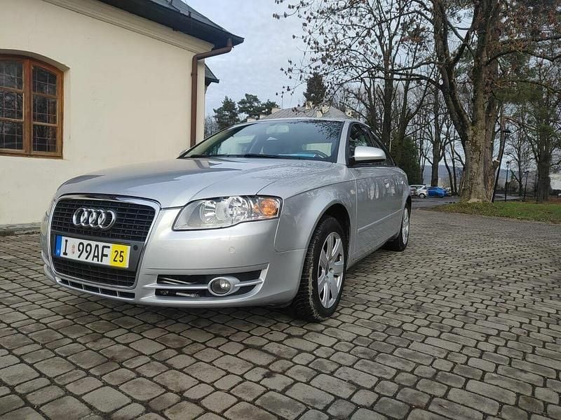 Srebrny Używany 2005 Audi A4 Sedan/Limuzyna | 23 000 zł (Dość drogi) - Obraz 1/4