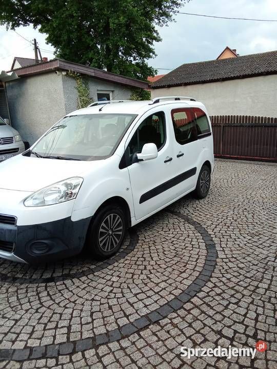 Używany 2013 Peugeot Partner Tepee Minivan | 15 400 zł - Obraz 1/4