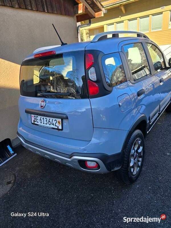 Używany Fiat Panda 4x4 2019 Srebrny Hatchback