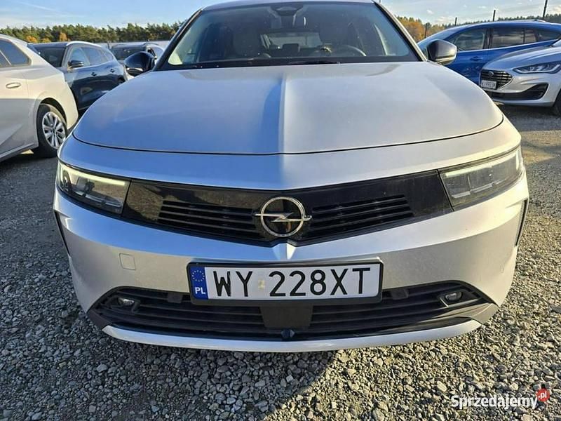 Używany Opel Astra 2023 Srebrny Kombi