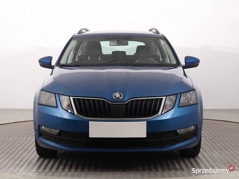 Niebieski Używany 2018 Skoda Octavia Kombi | 39 999 zł (Dobra cena) - Obraz 1/4