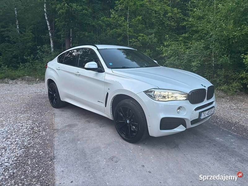 Biały Używany 2019 BMW X6 SUV | 197 000 zł - Obraz 1/4