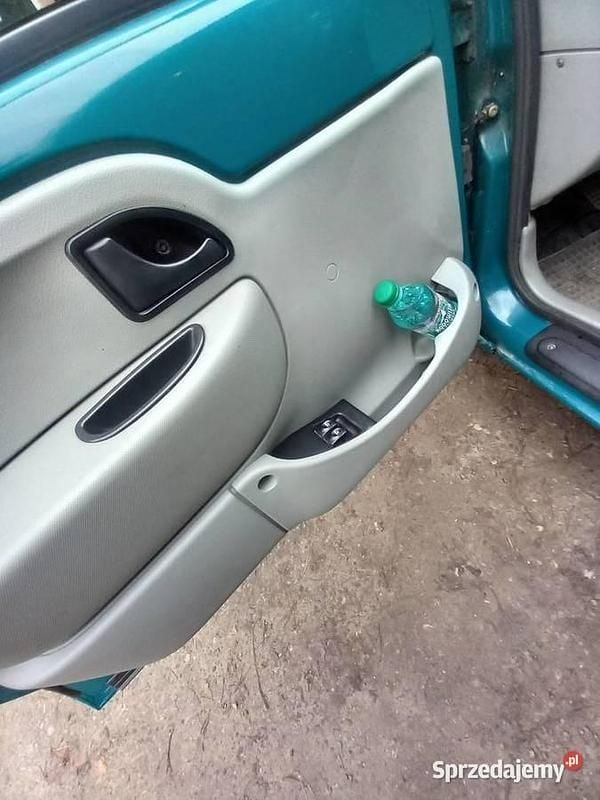 Zielony Używany 2004 Renault Kangoo Minivan | 1999 zł (Dobra cena) - Obraz 1/4