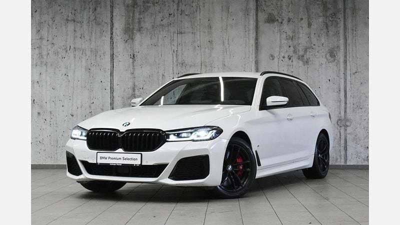 Biel alpejska Używany 2022 BMW 530 Shadowline Kombi | 224 800 zł (Drogi) - Obraz 1/3