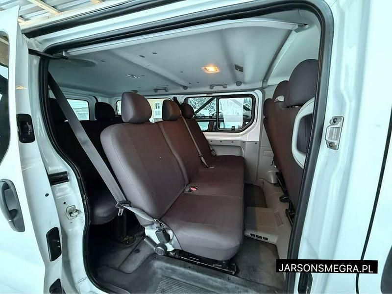 Używany Renault Trafic 114 KM (83 kW) 2012 Biały Minivan