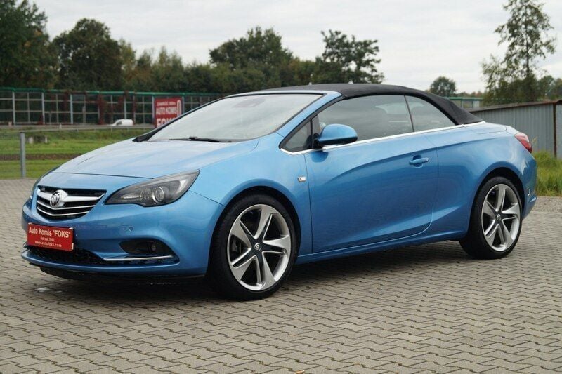 Niebieski (metalik) Używany 2017 Opel Cascada Kabriolet | 29 900 zł - Obraz 1/4