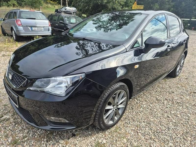 Czarny (metalik) Używany 2015 Seat Ibiza Hatchback | 19 900 zł (Super Cena) - Obraz 1/4