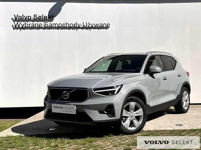 Szary Używany 2024 Volvo XC40 SUV | 142 900 zł (Super Cena) - Obraz 1/3