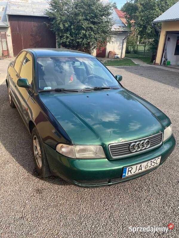 Używany Audi A4 1997 Zielony Sedan/Limuzyna