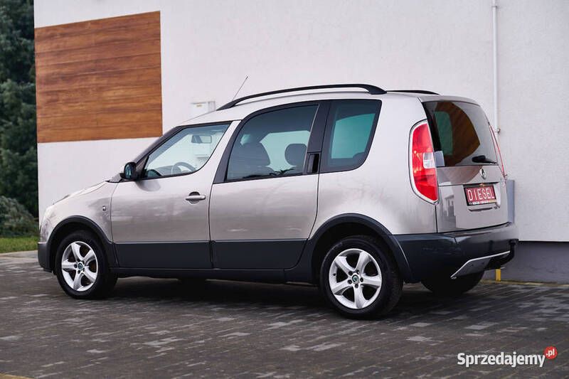 Używany 2009 Skoda Roomster Scout Kombi | 15 900 zł - Obraz 1/4