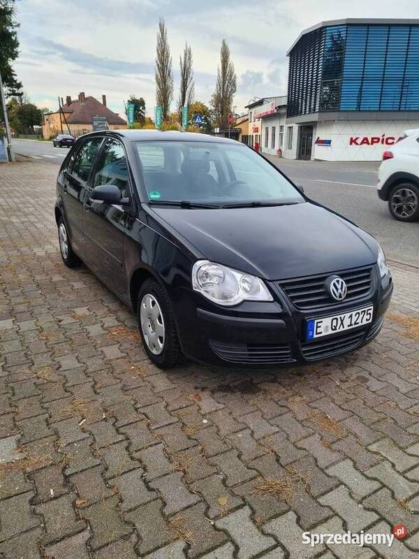 Czarny Używany 2006 VW Polo Sedan/Limuzyna | 8700 zł (Dość drogi) - Obraz 1/4