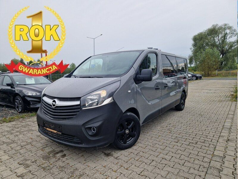 Szary (metalik) Używany 2016 Opel Vivaro Van | 55 900 zł - Obraz 1/4