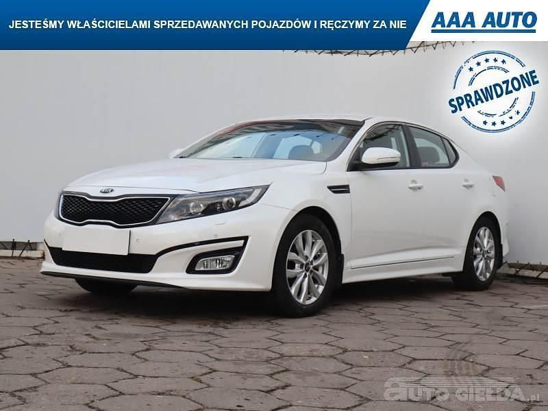 Używany Kia Optima 2015 Biały Sedan/Limuzyna