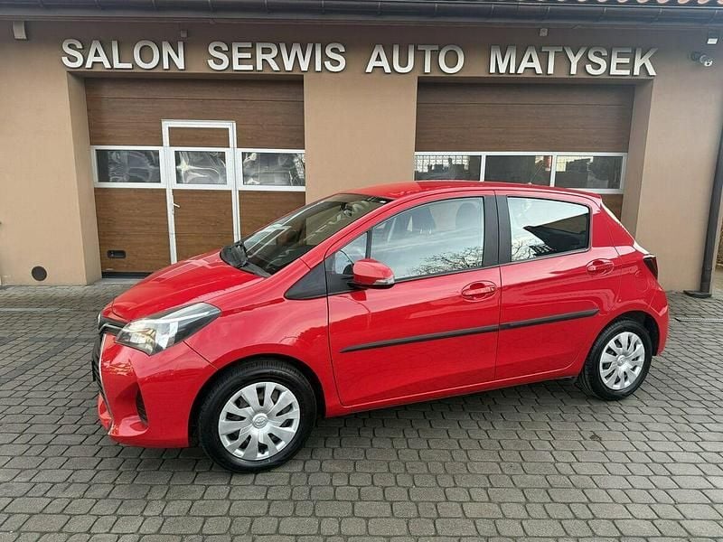 Czerwony Używany 2015 Toyota Yaris Hatchback | 29 900 zł (Uczciwa cena) - Obraz 1/4