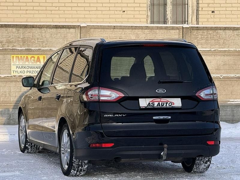 Używany Ford Galaxy Titanium X 180 KM (132 kW) 2018 Czarny Minivan