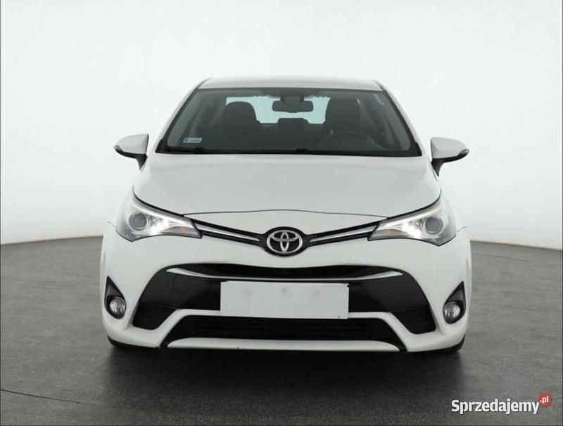 Biały Używany 2015 Toyota Avensis Sedan/Limuzyna | 45 999 zł (Uczciwa cena) - Obraz 1/4