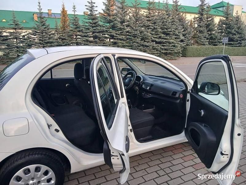 Biały Używany 2009 Nissan Micra Hatchback | 9900 zł (Uczciwa cena) - Obraz 1/4