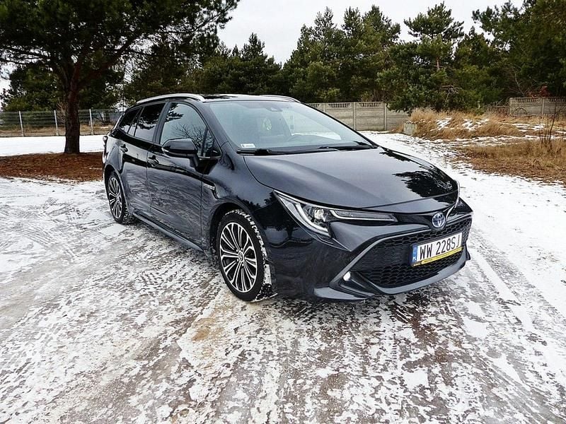 Używany Toyota Corolla 122 KM (89 kW) 2020 Czarny Kombi