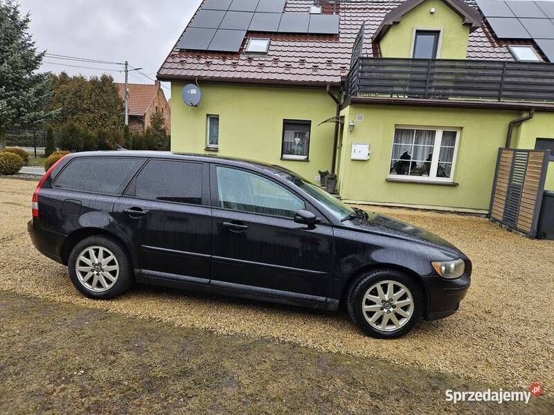 Używany Volvo V50 136 KM (100 kW) 2004 Czarny Kombi
