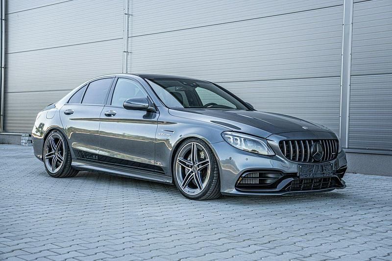 Szary Używany 2019 Mercedes C63S AMG AMG Sedan/Limuzyna | 219 777 zł - Obraz 1/4